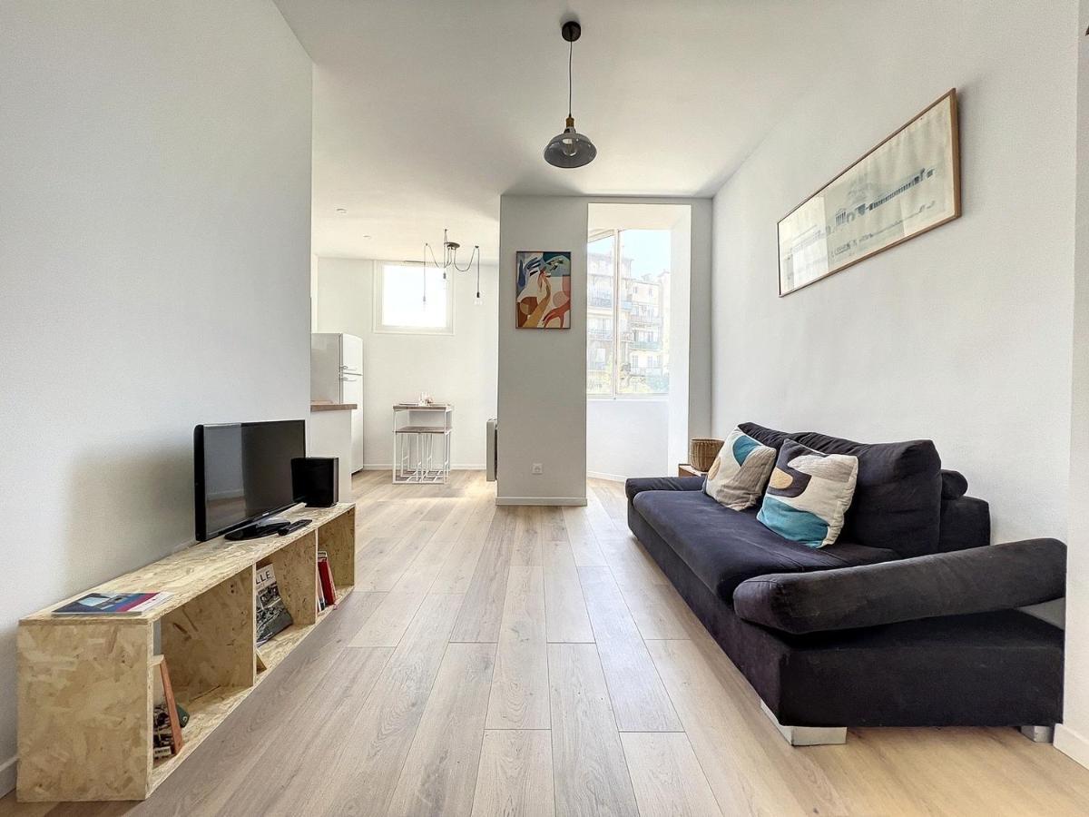 Charmant Renove - Central & Spacieux - Les Freres De La Loc' Apartmán *